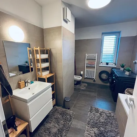 Panorama Apartment *